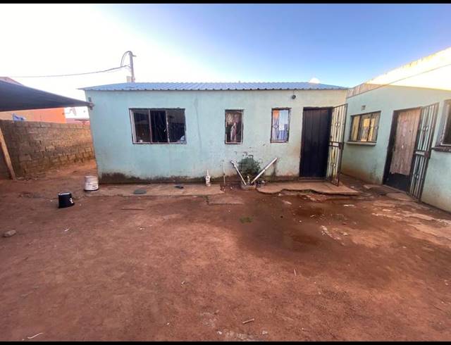 3 BEDROOM HOUSE FOR SALE IN KATLEHONG SOUTH